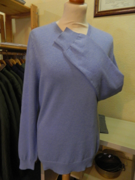 V-neck wool sweater, lightblue